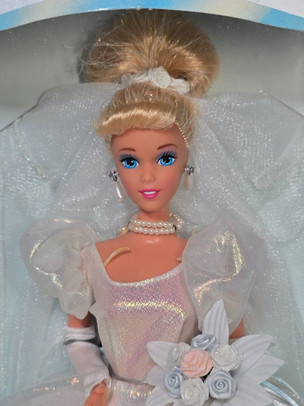 Vintage 1995 Barbie Walt Disney Wedding Cinderella 45th Anniversary 14232 In-Box - Picture 2 of 8